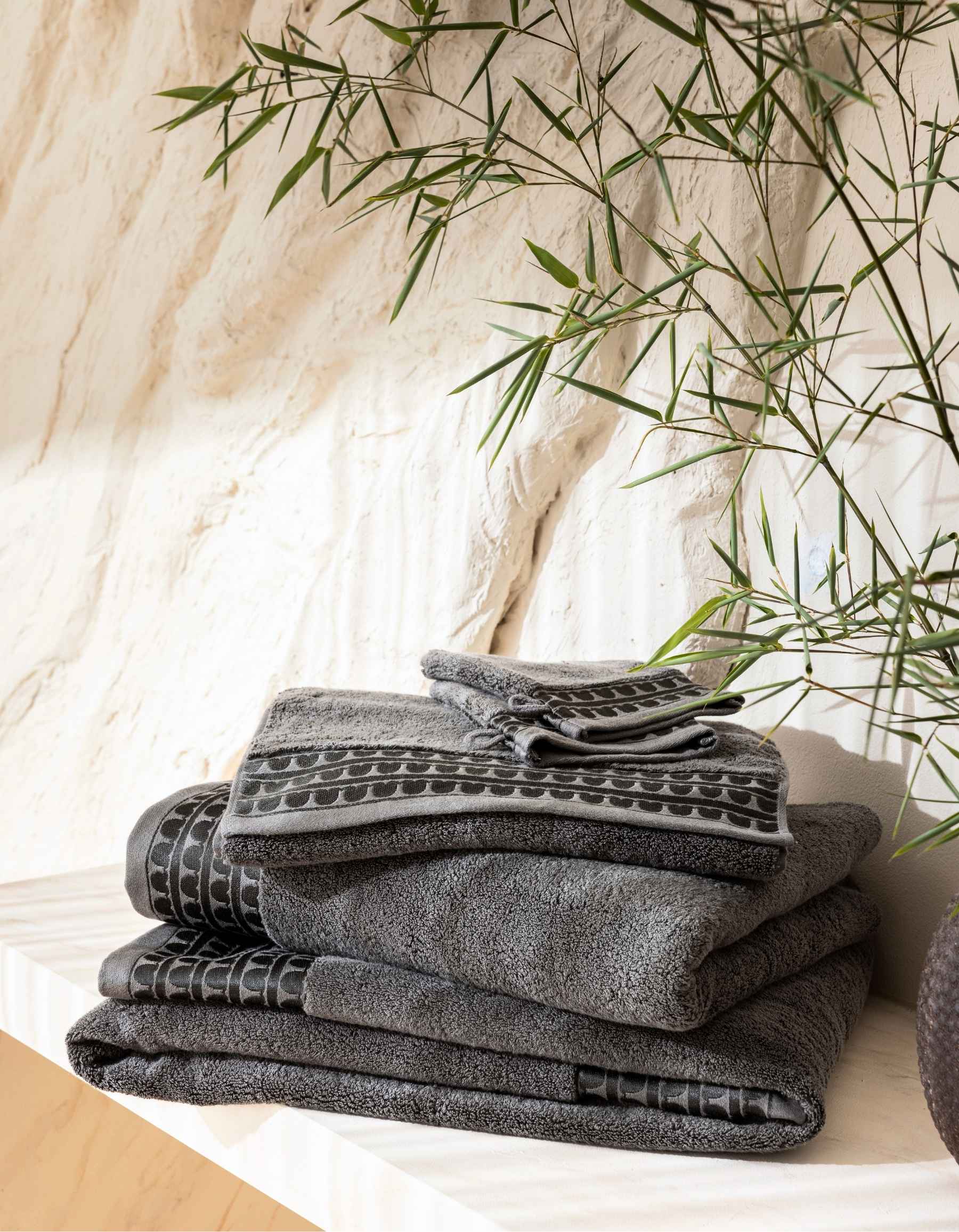 LE DRAP DE BAIN SIGNATURE | GRIS FONCÉ